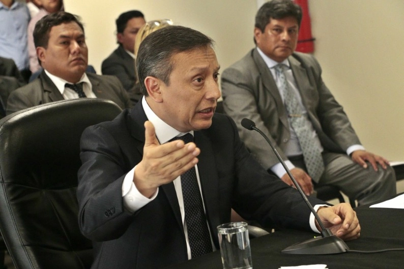 Cómo para no creer: Carlos Arias Lazarte ¿Juez supremo con trampa?